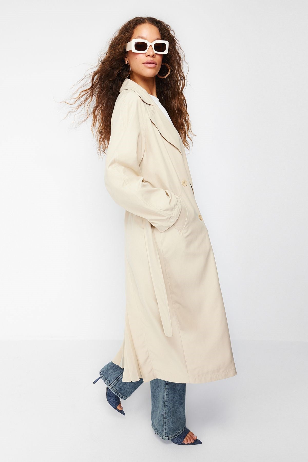 Beige Oversize Wide Cut Chiffon Detailed Pleated Trench Coat Twoss24tr00019