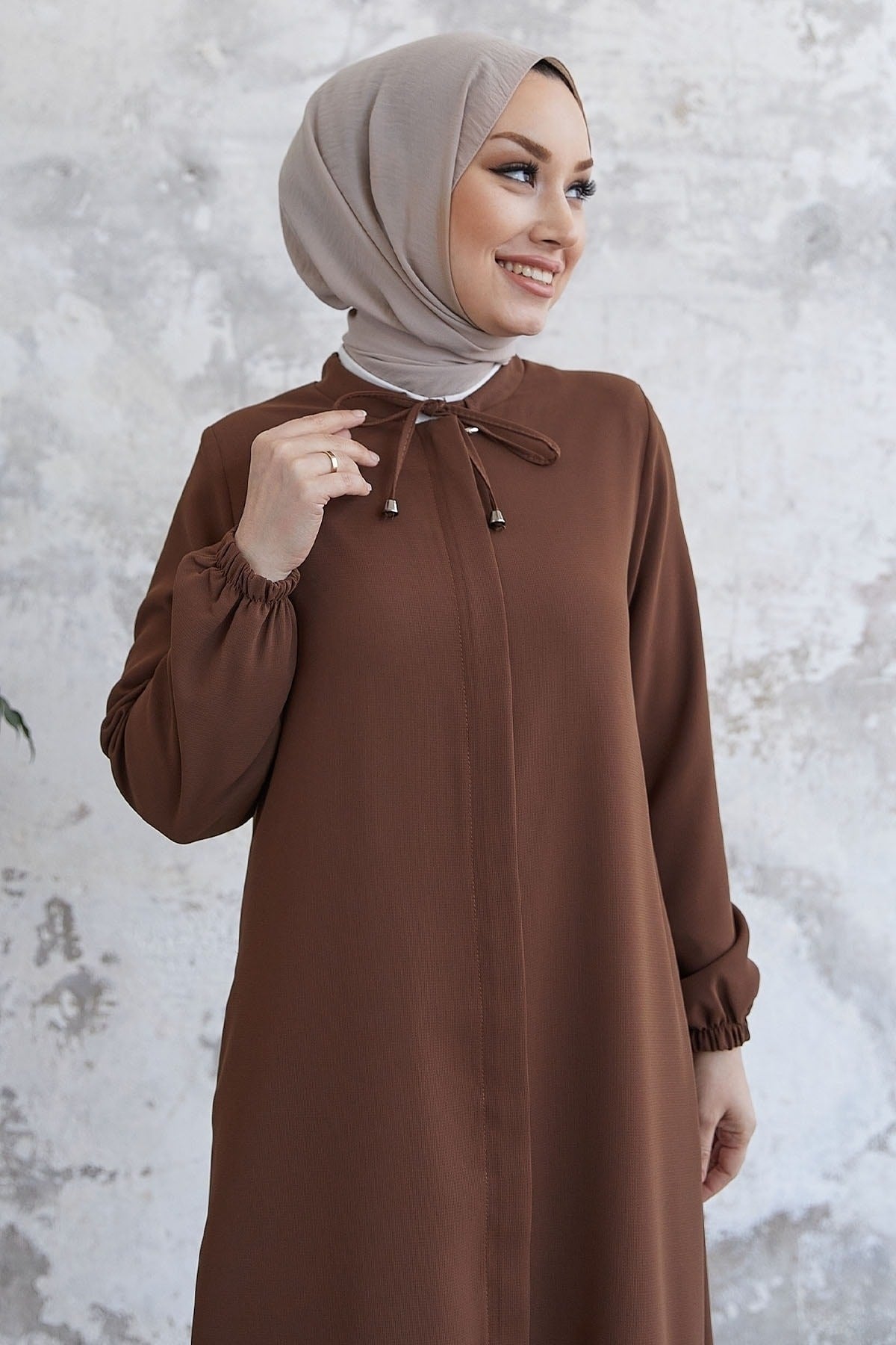 Hidden Patched Abaya With Lace-up Collar - Black Ms00tp00054