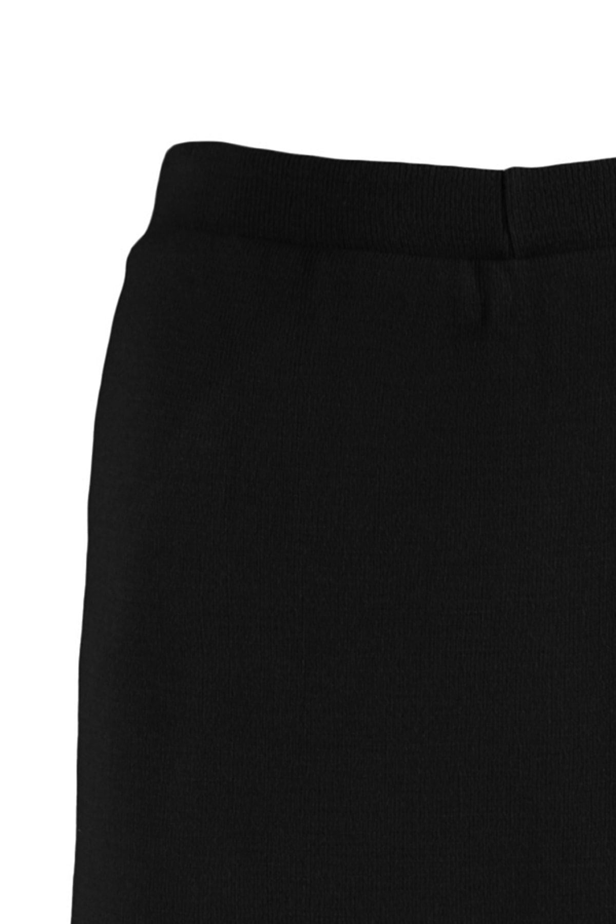 Black Body Fitting Mini Shorts Knit Skirt Twoaw23et00246