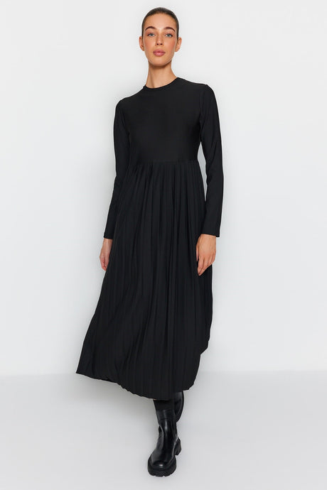 Black Skirt Pleated Scuba Knitted Dress Tctaw24el00000