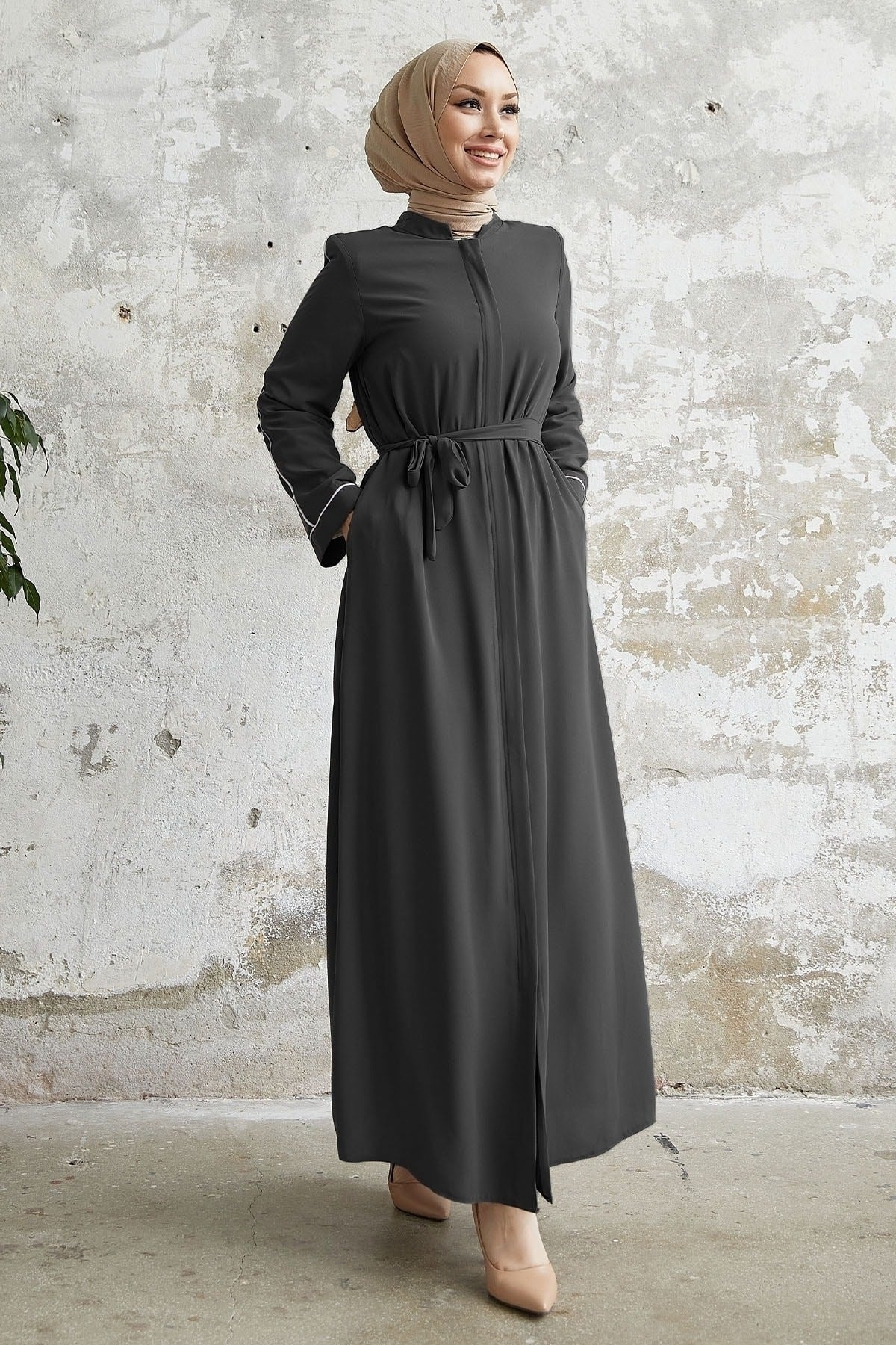 Salvia Wavy Sleeve Patterned Abaya - Brown Ms00tz74538