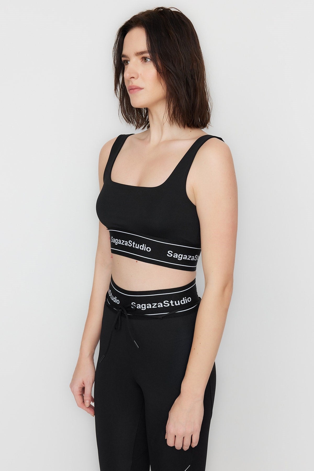 X Sagaza Studio Black Backed Booster Square Collar Sports Bra Tclss23ss00002