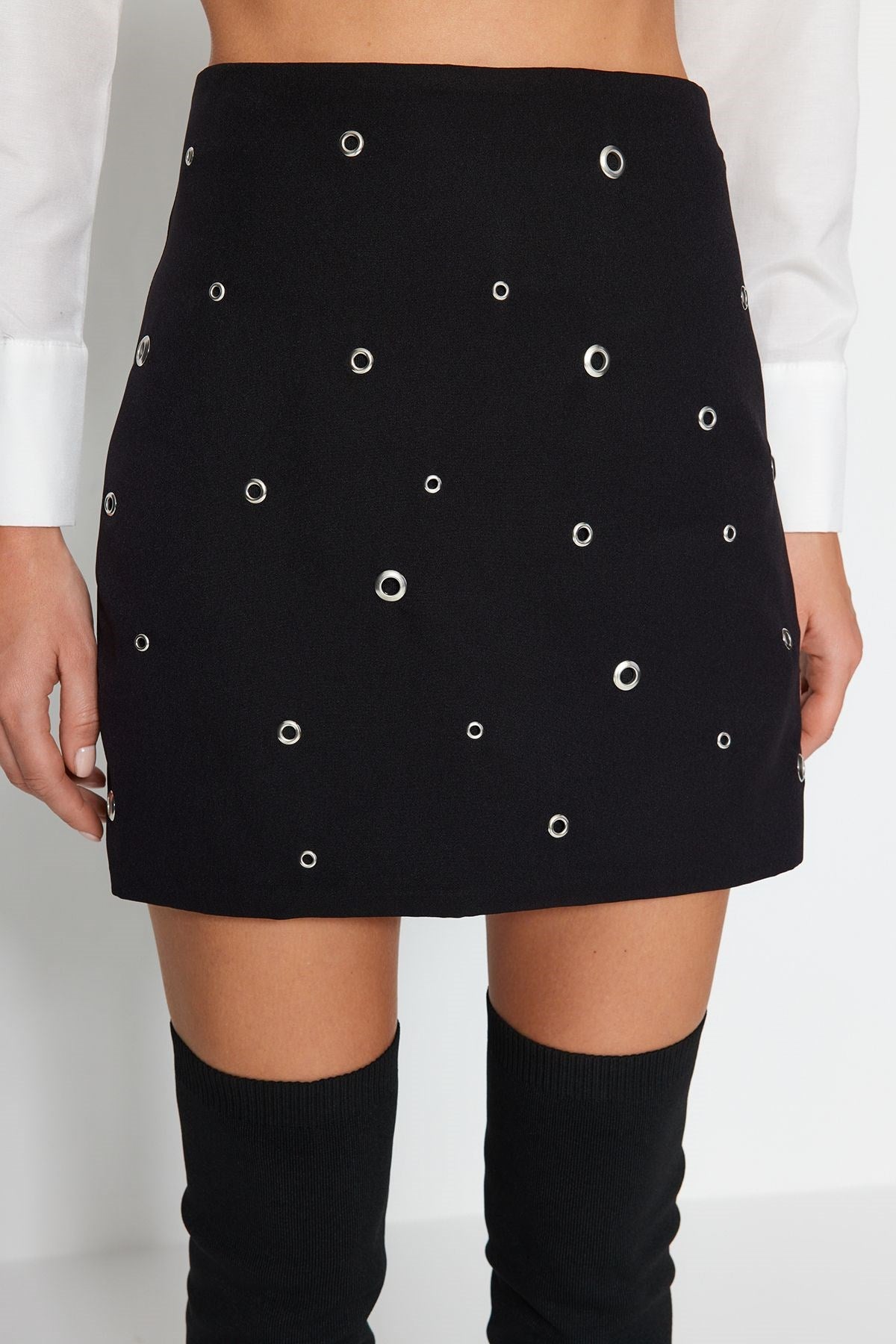 Black Accessorized Skirt Tpraw24et00031