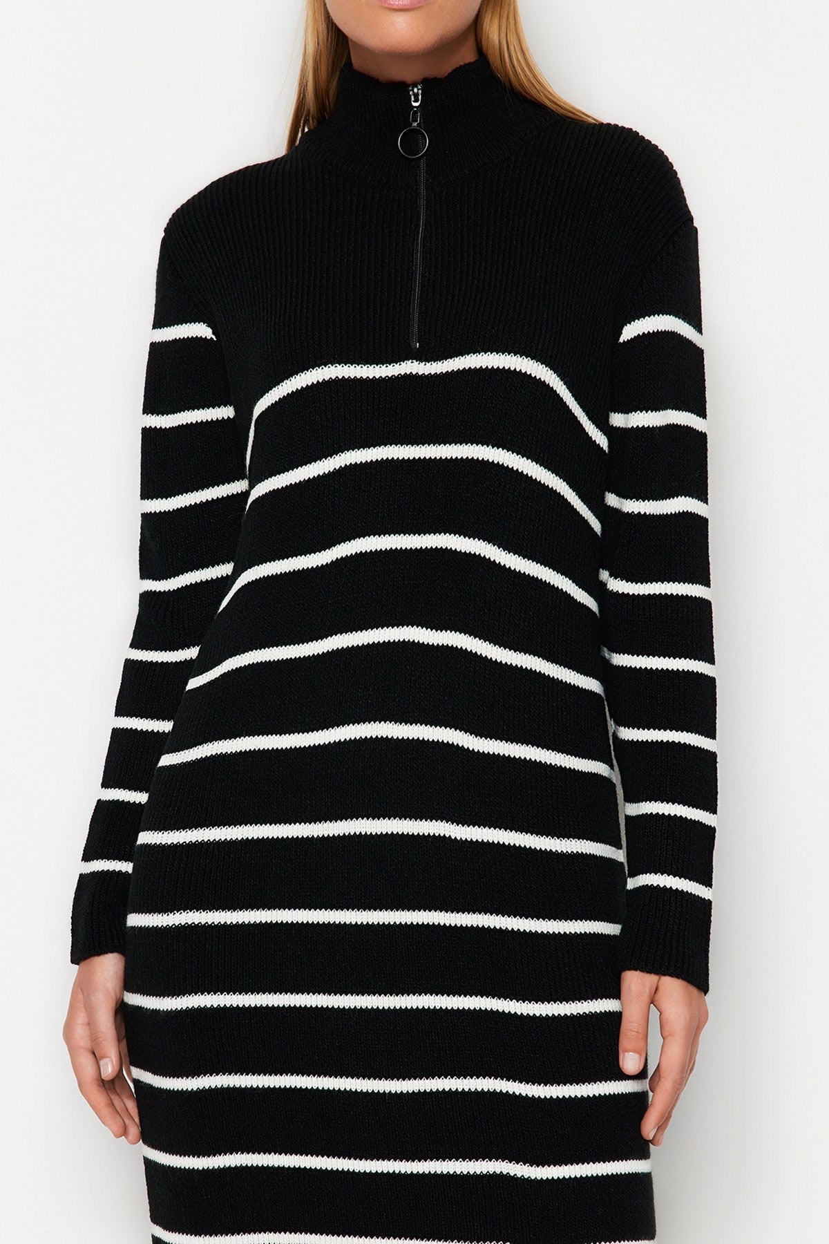 Black Striped Zipper Detailed Knitwear Dress Tctaw24eb00019