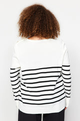 Black Striped Crew Neck Knitwear Sweater Tbbaw23an00119