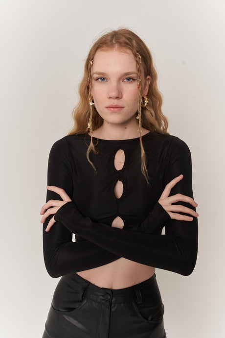 Crew Neck Long Sleeve Chest Detailed Crop Frank Blouse Black Hlfrankblouse