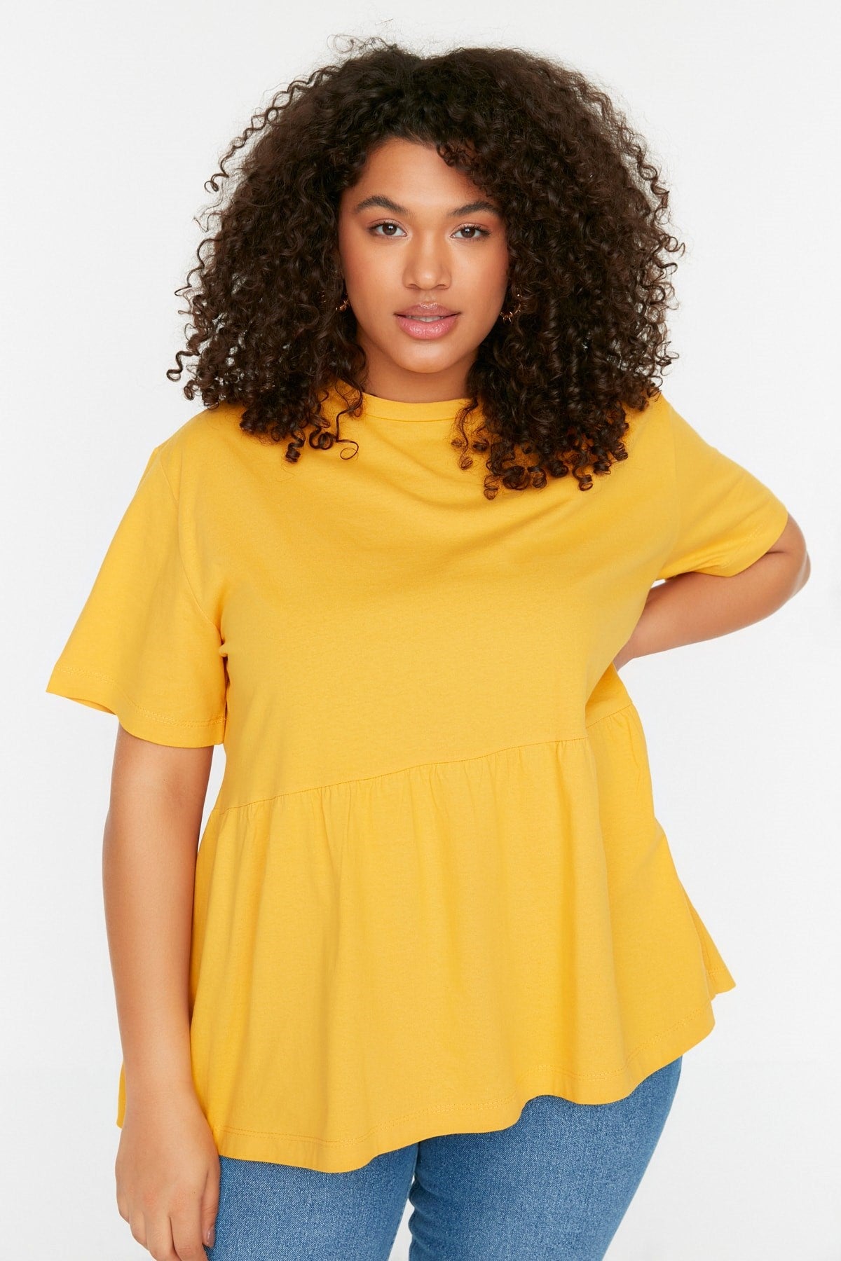 Yellow Crew Neck Knitted T-shirt Tbbss22ts2094