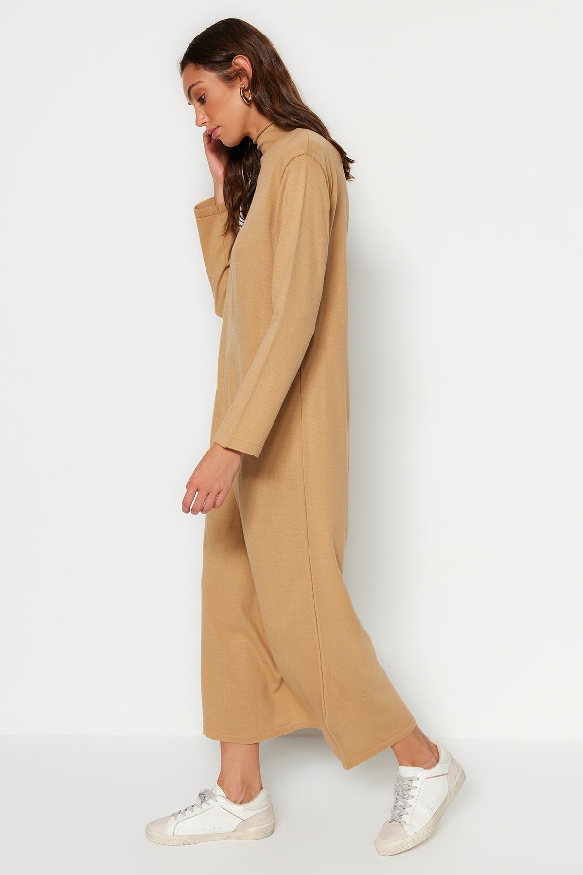 Brown Turtleneck Knit Dress Tctaw23eb00001