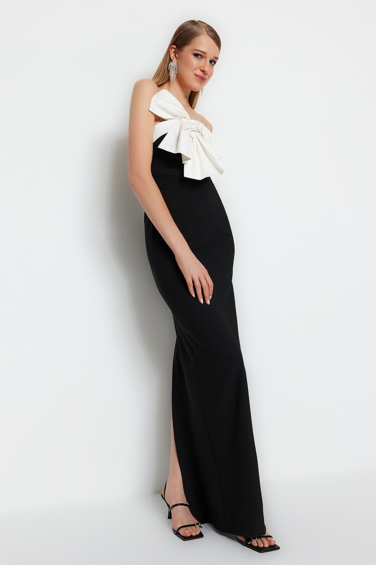 Black And White Lined Woven Long Night Evening Dress Tprss23ae00065