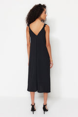 Black Casual Cut V Neck Midi Woven Dress Twoss23el00882