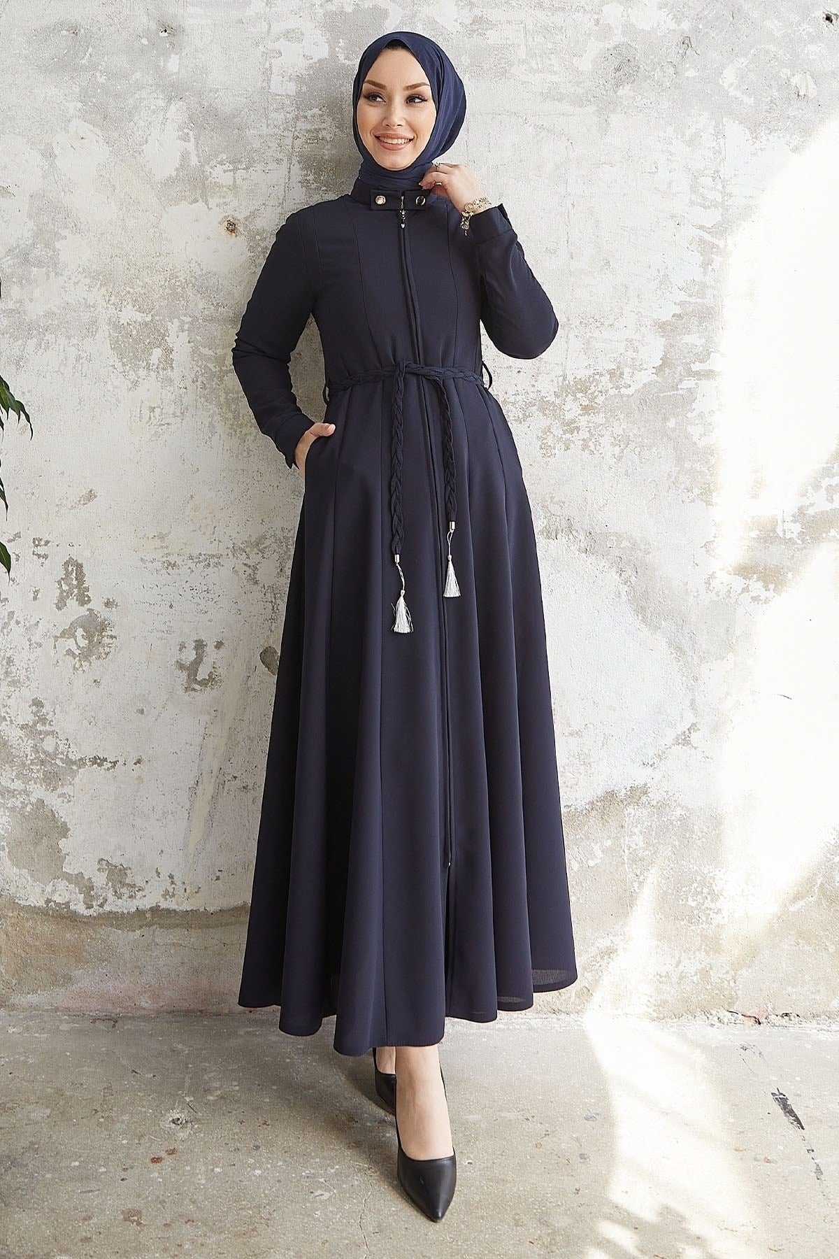 Velvet Collar Button Belt Knitted Abaya - Plum Ms00tz7001