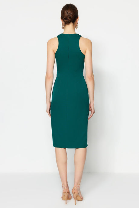 Emerald Green Straight Cut Crew Neck Midi Woven Dress Twoss23el00611