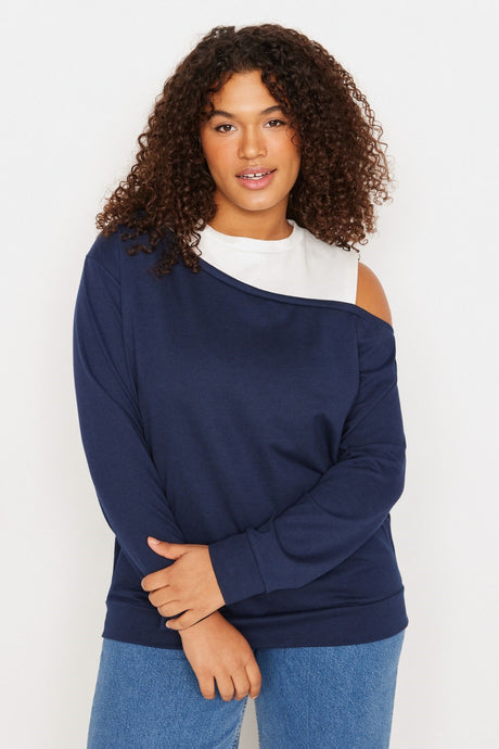 Black Crew Neck Shoulder Detailed Knitted Slim Sweatshirt Tbbaw23ao00020