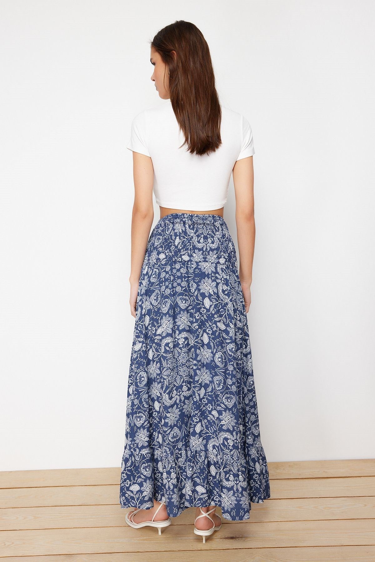 Navy Blue Floral Printed Midi Woven Skirt Twoss24et00184