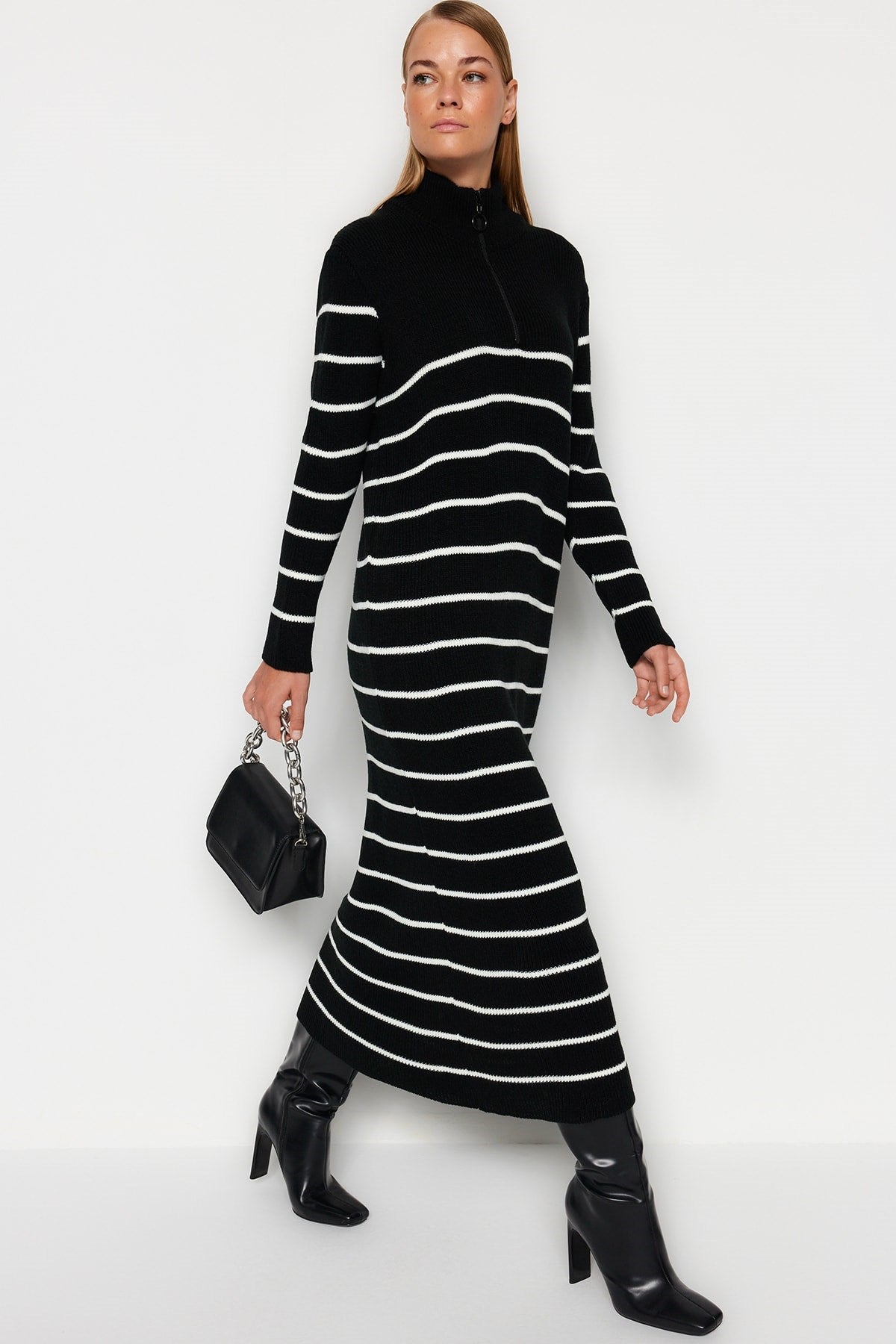 Black Striped Zipper Detailed Knitwear Dress Tctaw24eb00019