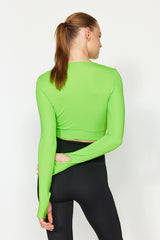 Black Crop Window/cut Out And Thumb Hole Detailed Crew Neck Sports Blouse Twoaw22bz0481