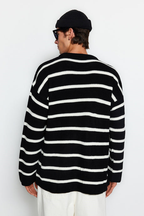 Ecru Unisex Oversize Fit Wide Pattern Cycling Collar Striped Knitwear Sweater Tmnaw23kz00285