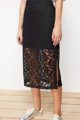 Black Liner Detailed Lace Midi Length Woven Skirt Twoss24et00099