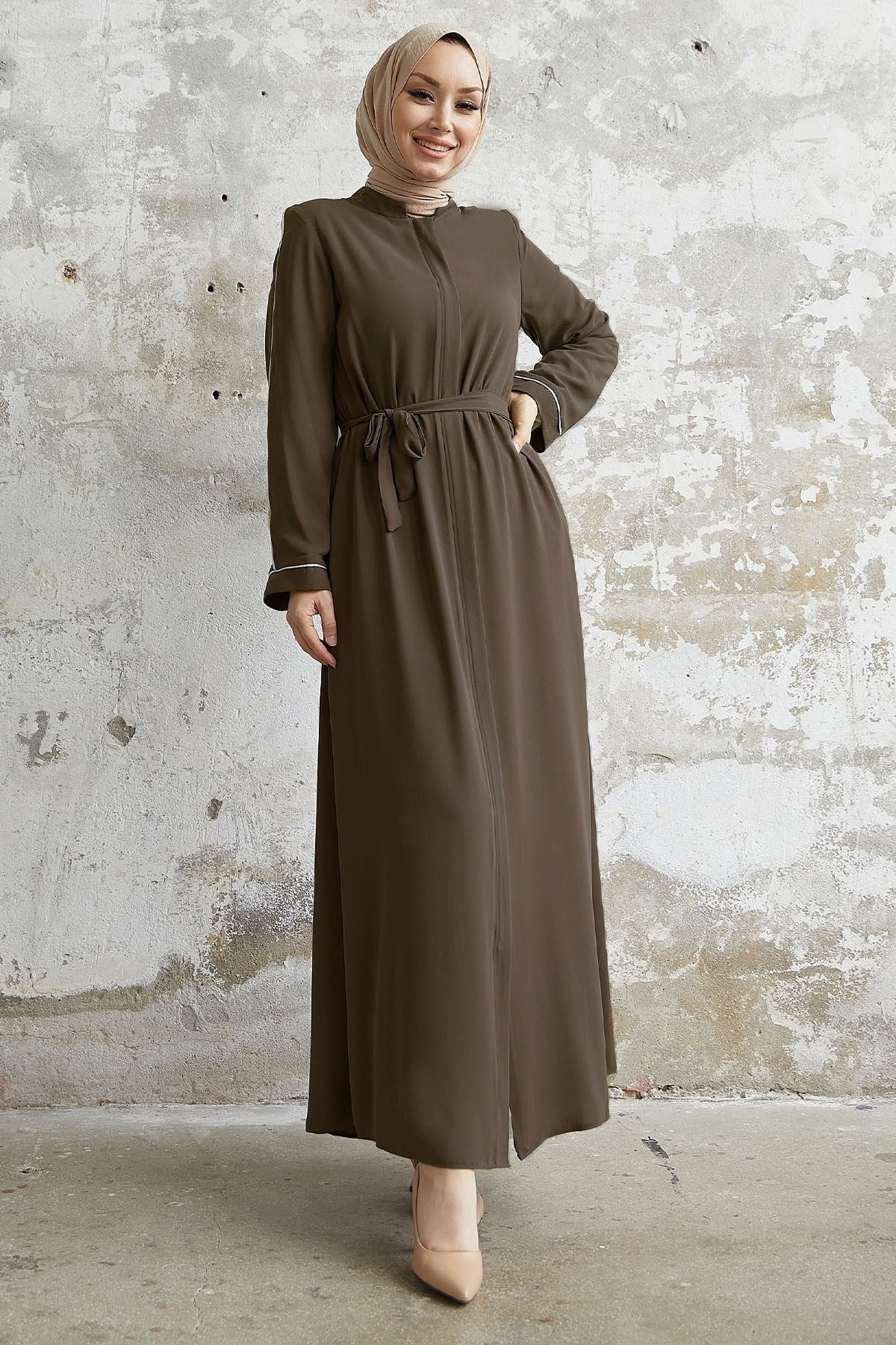 Salvia Wavy Sleeve Patterned Abaya - Brown Ms00tz74538