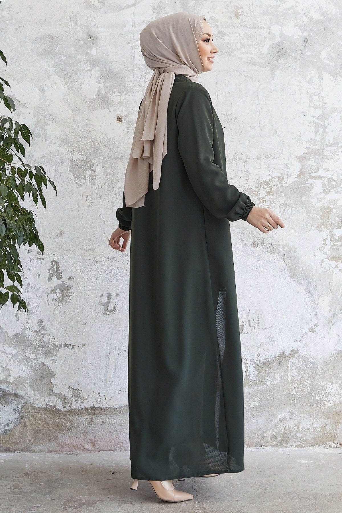 Hidden Patched Abaya With Lace-up Collar - Black Ms00tp00054