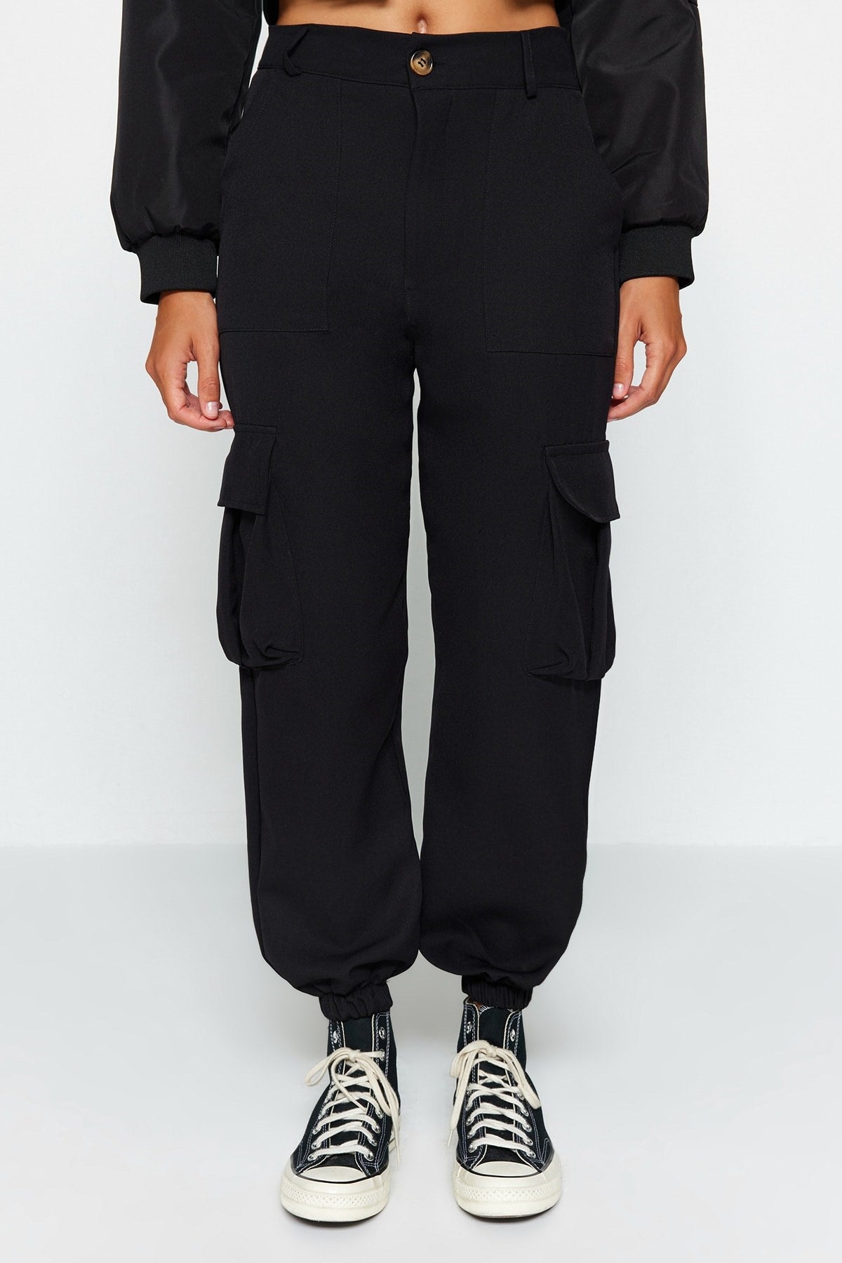 Black Cargo Pocket Woven Pants Twoaw24pl00234