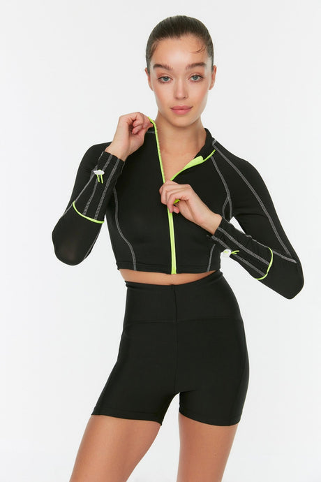 Black Crop Zipper Sports Blouse Twoss21bz0445