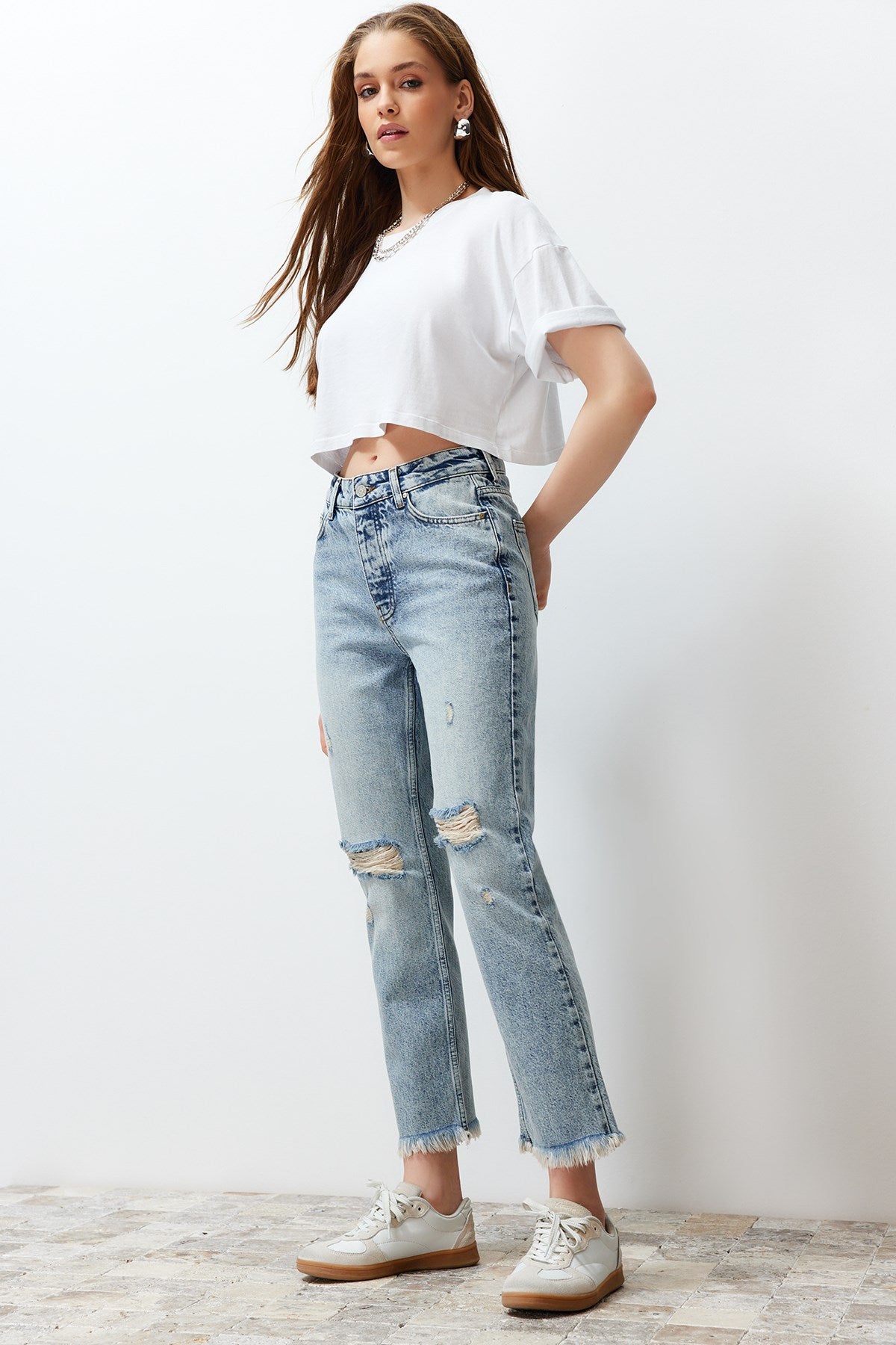 Blue Ripped Detailed High Waist Straight Jeans Twoss24je00178