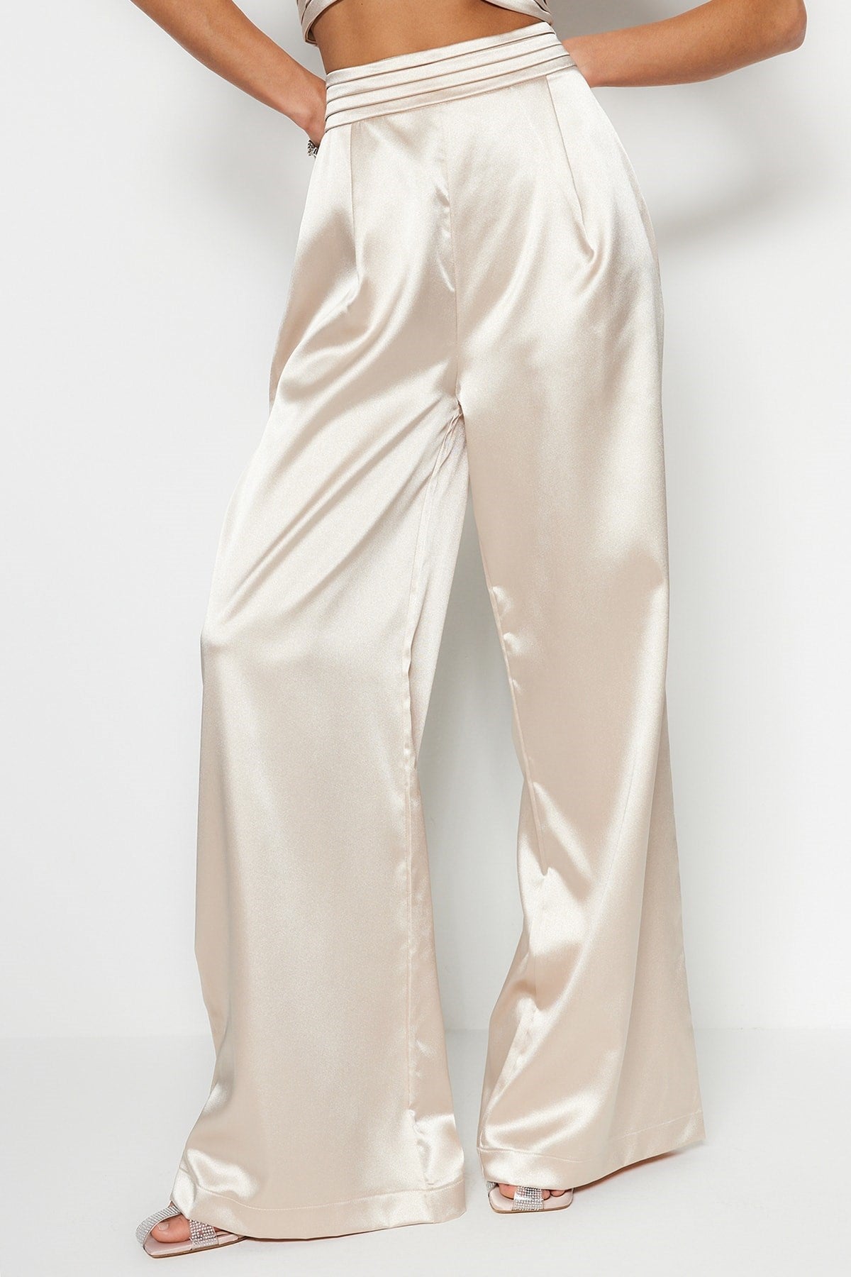 Beige Loose Leg Satin Pants Tprss23pl00001