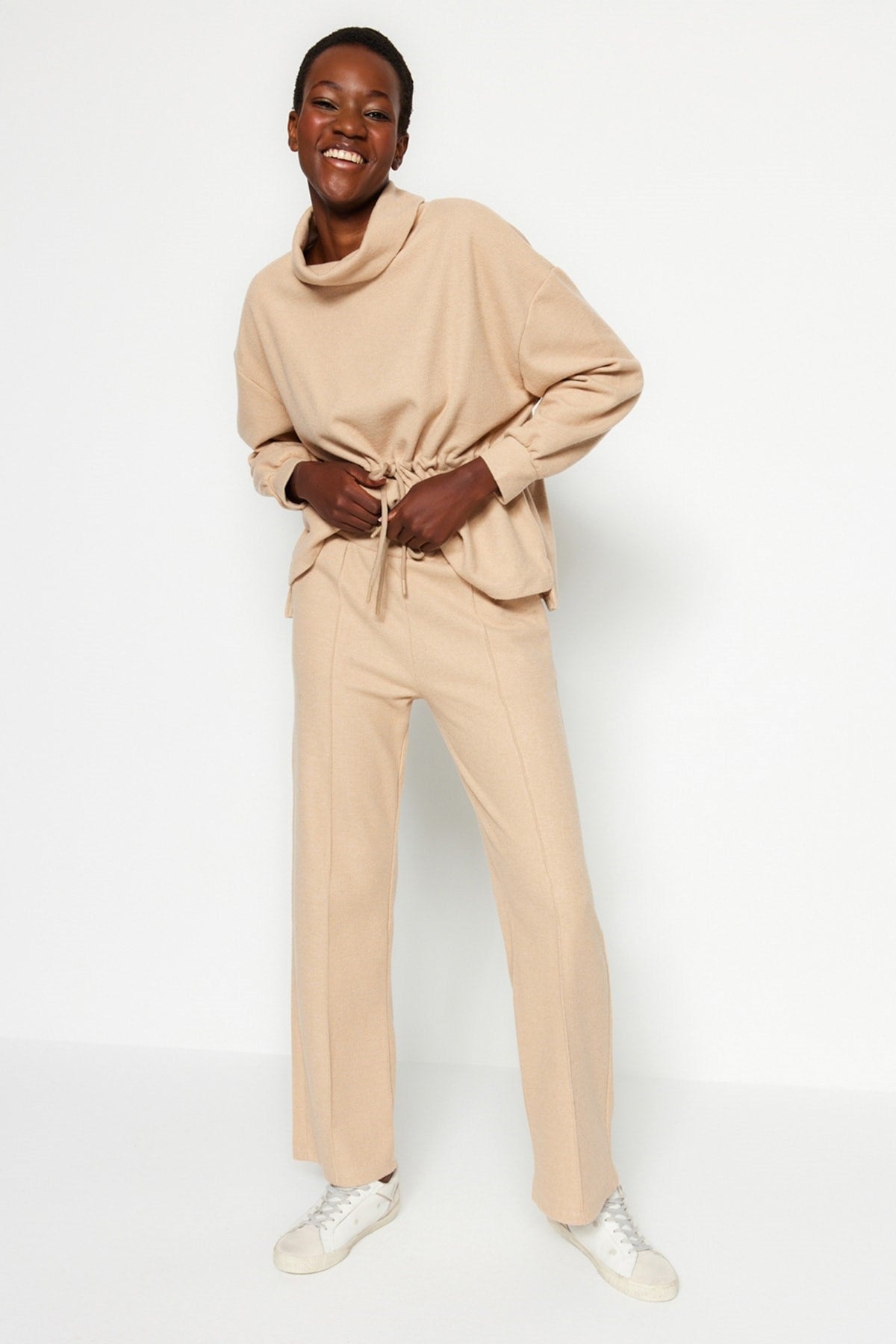 Beige Thessaloniki Fabric Rib Detailed Pockets Wide Straight/plain Knitted Sweatpants Twoaw24ea00021