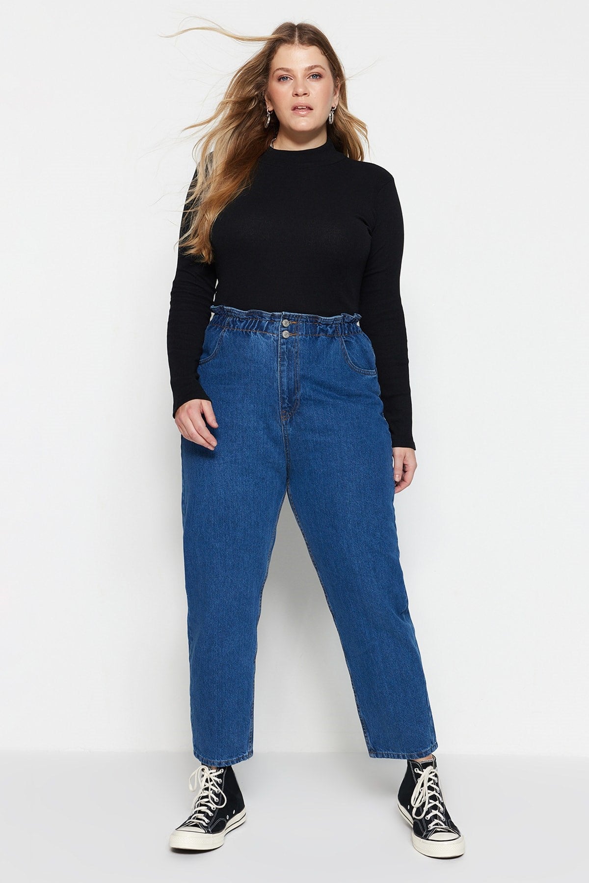 Black High Waist Elastic Waist Mom Jeans Tbbaw23je00002