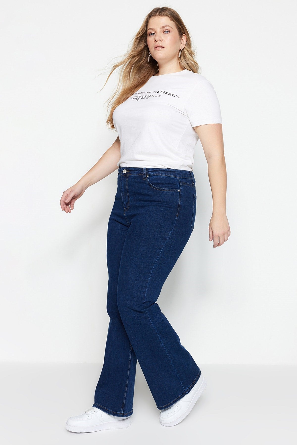 Black High Waist Flare Jeans Tbbaw23je00001