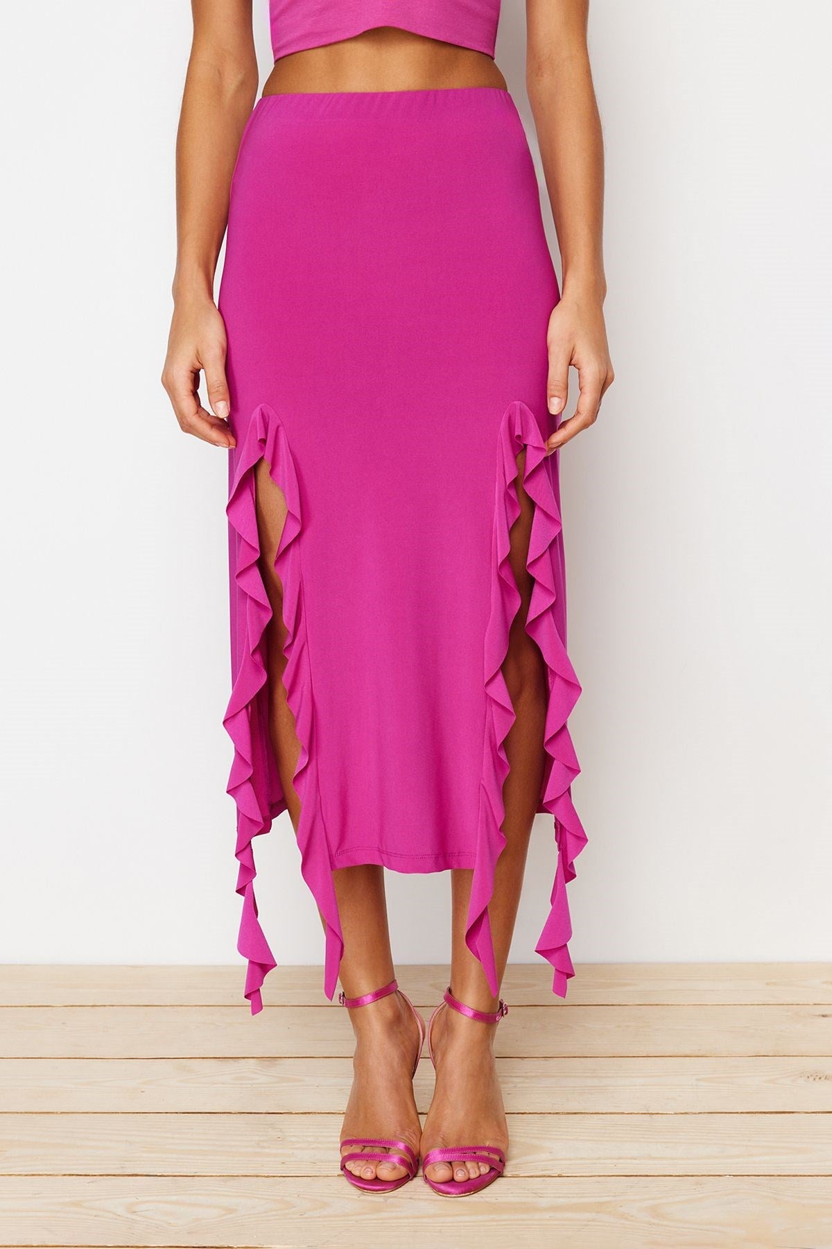 Fuchsia Slit And Ruffle Detail Maxi Skirt Twoss24et00066