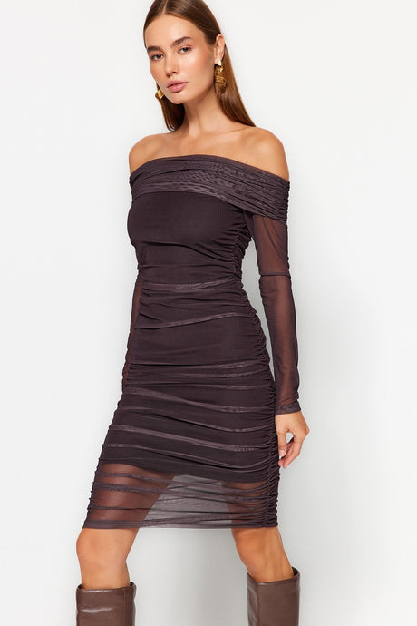 Brown Carmen Neckline Body-fitting Tulle Lined Midi Ruffle Knit Dress Twoaw24el00146