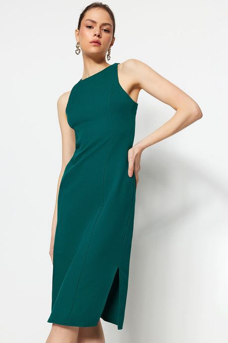 Emerald Green Straight Cut Crew Neck Midi Woven Dress Twoss23el00611