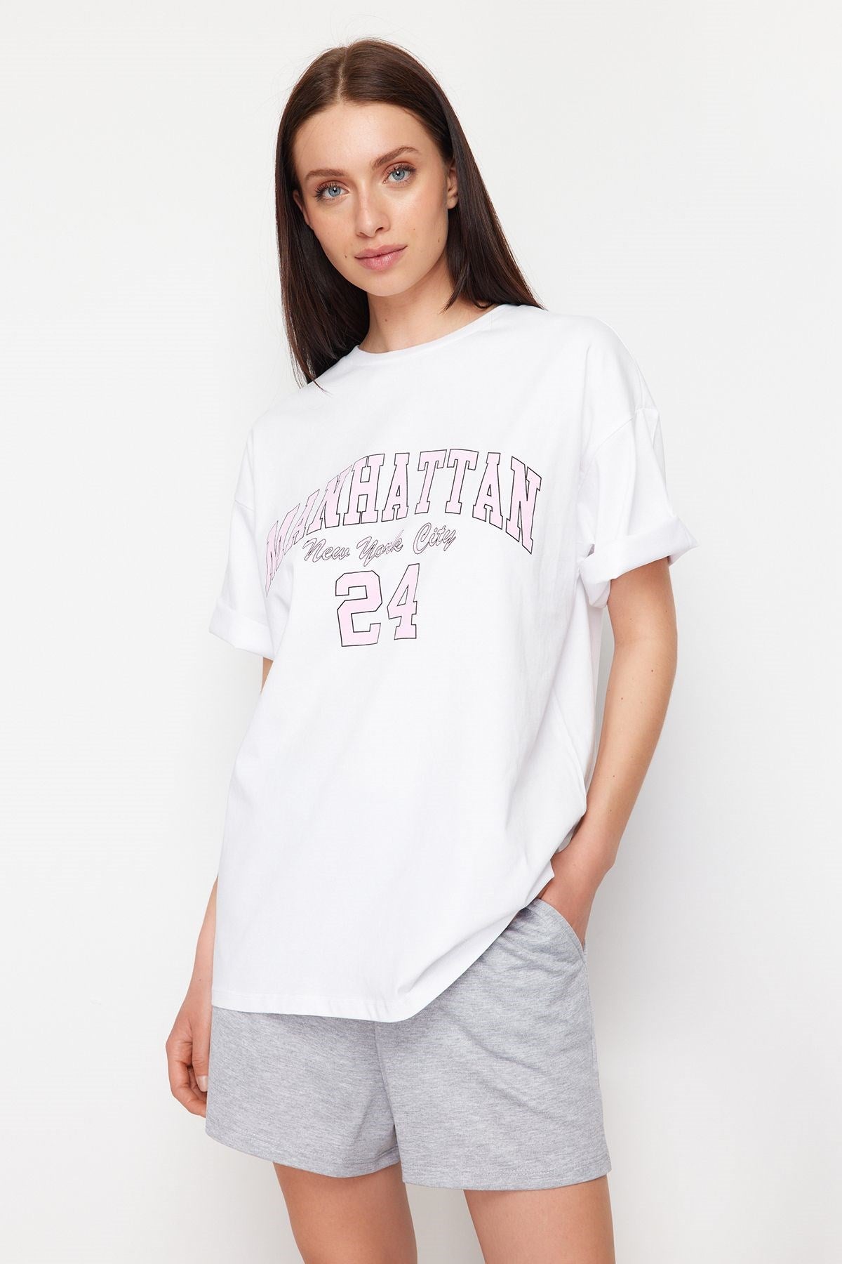 White Slogan Printed Oversize/wide Cut Knitted Shorts&t-shirt Suit Twoss24au00036