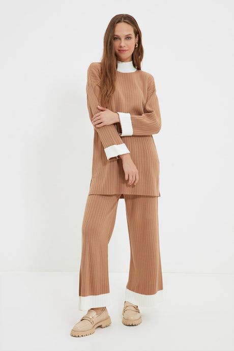 Camel Round Neck Color Block Ribbed Sweatshirt-pants Knitwear Suit Tctaw22us0080