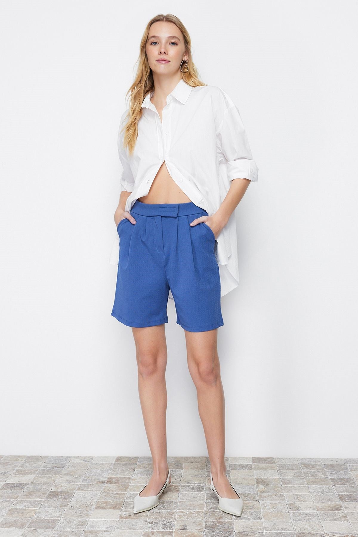 Grey Pleated Velcro Closure Shorts & Bermuda Twoss24sr00008