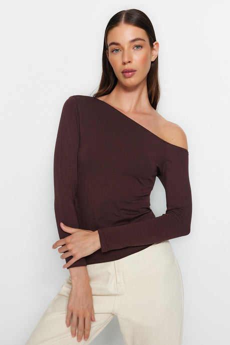 Brown Boat Neck Shoulder Front Ruffle Fitted/body Fit Cotton Stretch Knitted Blouse Twoaw24bz00107