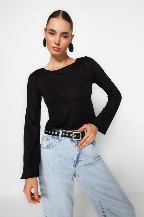 Black Boat Neck Regular Fit Crop Knit Blouse Twoaw24bz00156