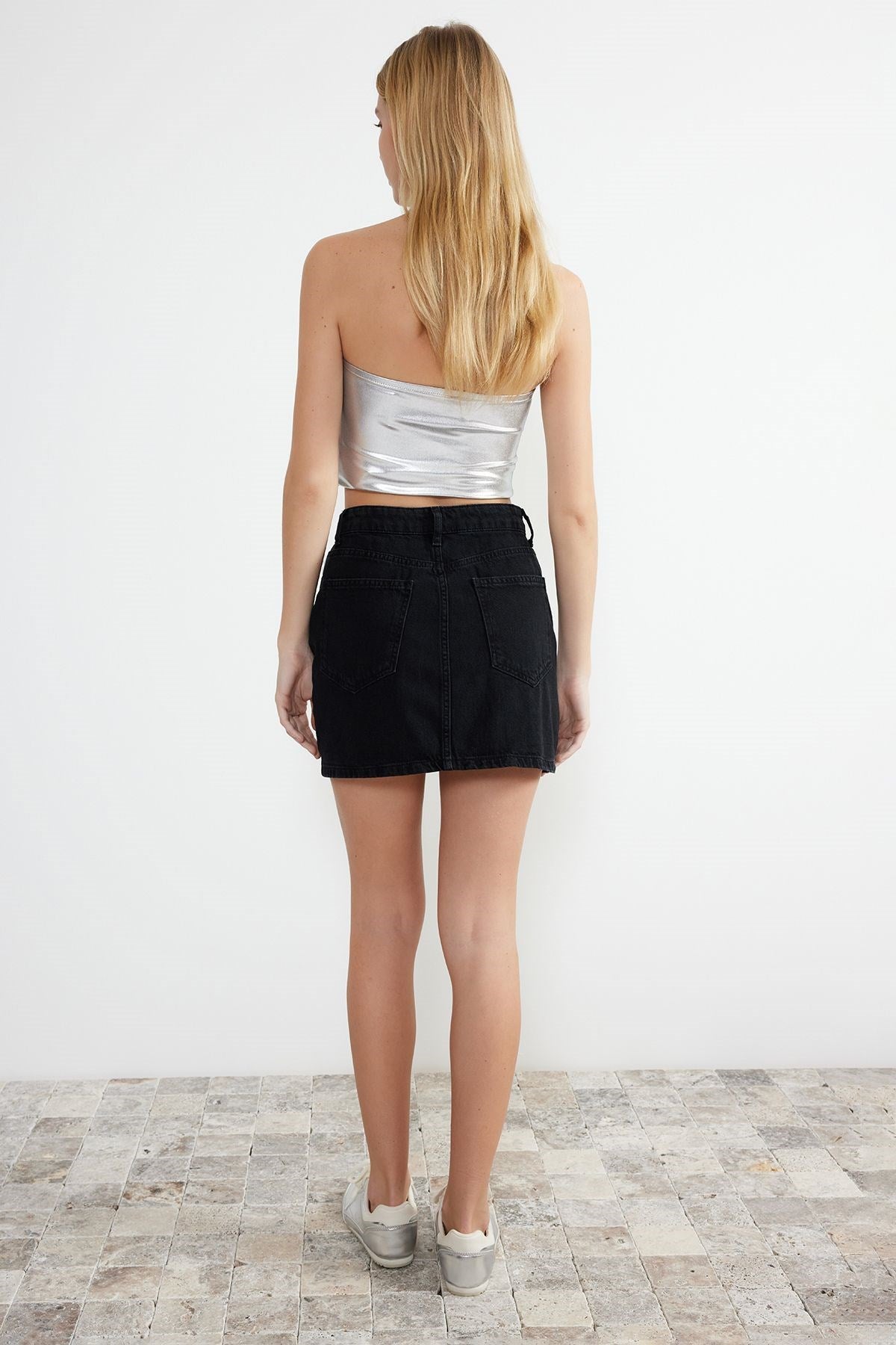 Black Front Buttoned High Waist Mini Denim Skirt Twoss24et00083