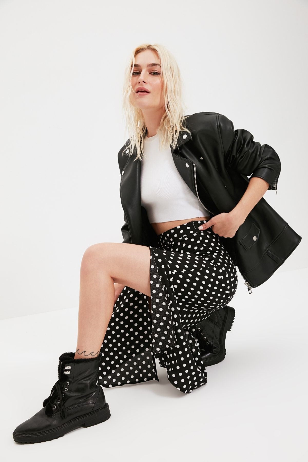 Black Polka Dot Slit Detail Viscose Fabric Midi Woven Skirt Twoaw20et0205