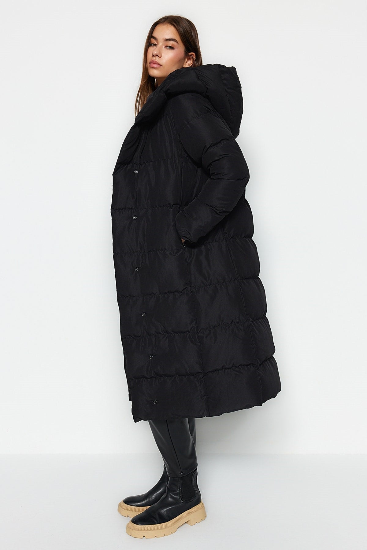 Black Oversize Side Snap Closure Water Repellent Long Quilted Inflatable Coat Twoaw24mo00044