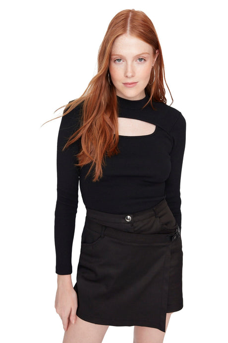 Black Cut Out/window Detailed Crew Neck Ribbed Stretch Knitted Blouse Twoaw21bz0642