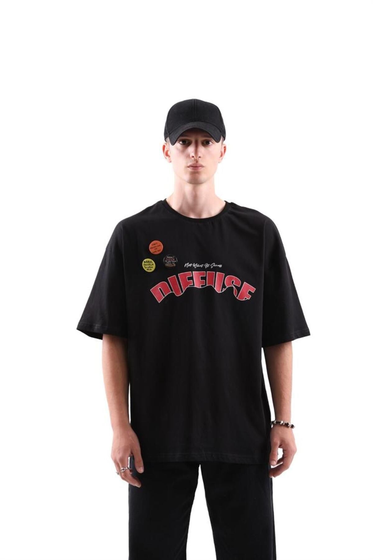 Black Oversize T-shirt With Diffuse Printed Badge Accessory Flaw-015-005-085