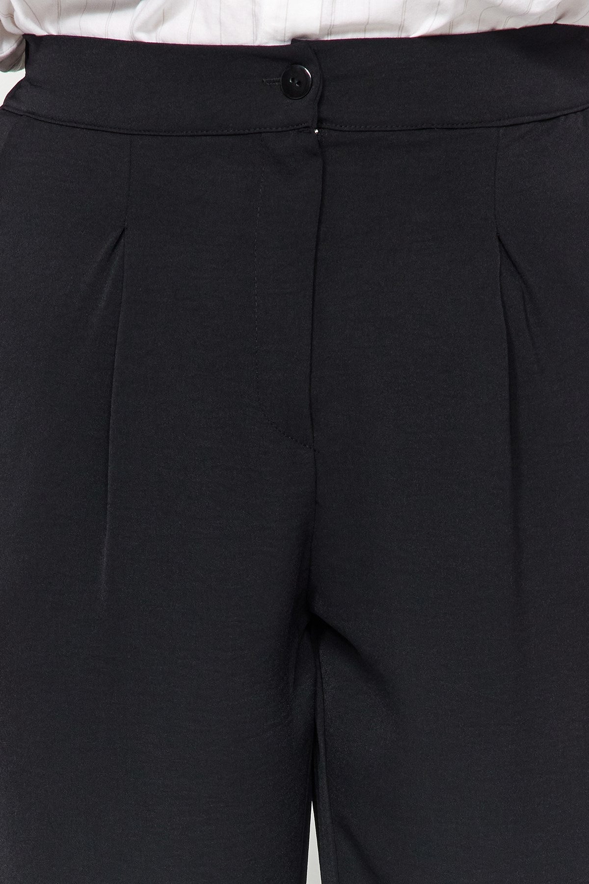 Black High Waist Pleated Woven Pants Tbbss22pl0448