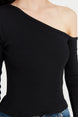 Black Fitted/body-fitting Asymmetrical Neckline Shoulder Open Ribbed Knit Blouse Twoaw23bz00088