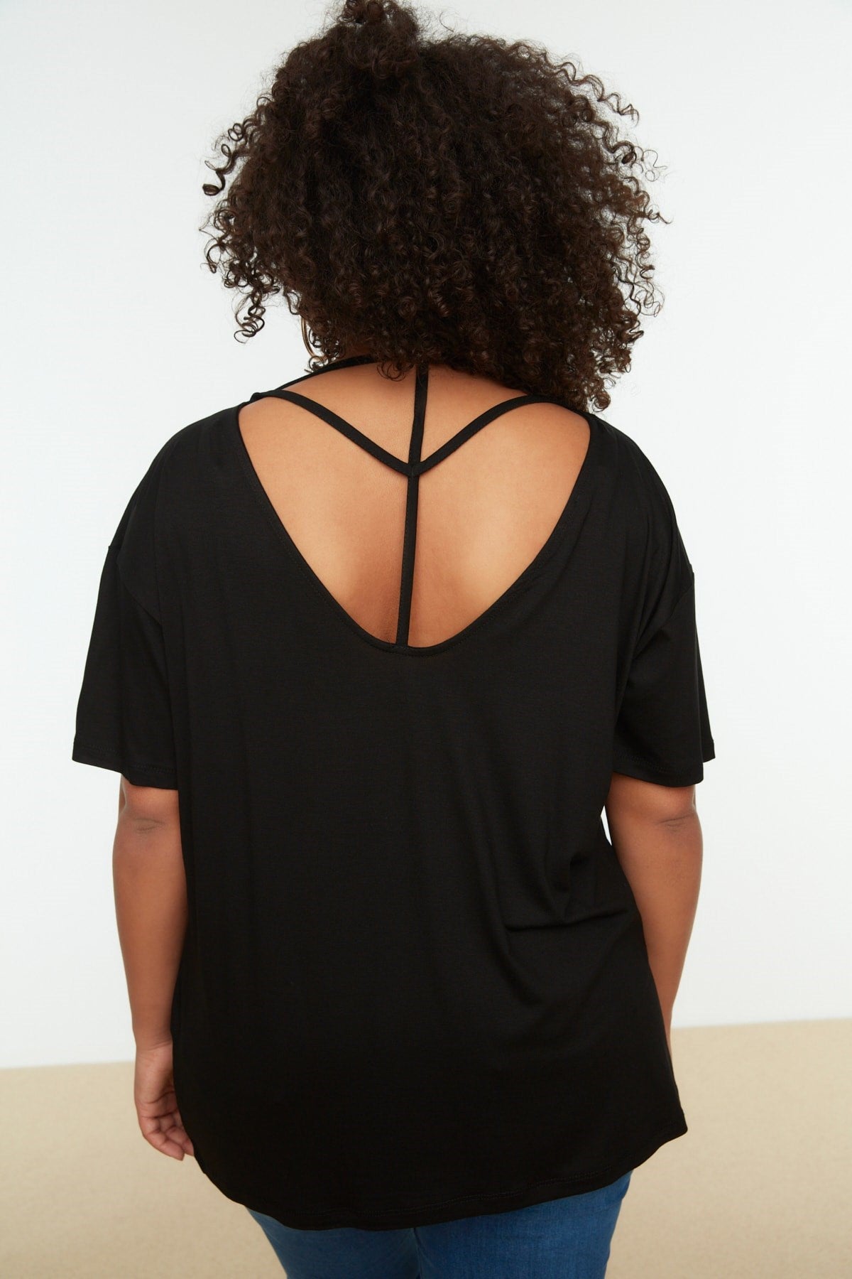 Black Knitted Back Detailed T-shirt Tbbss22ts0877