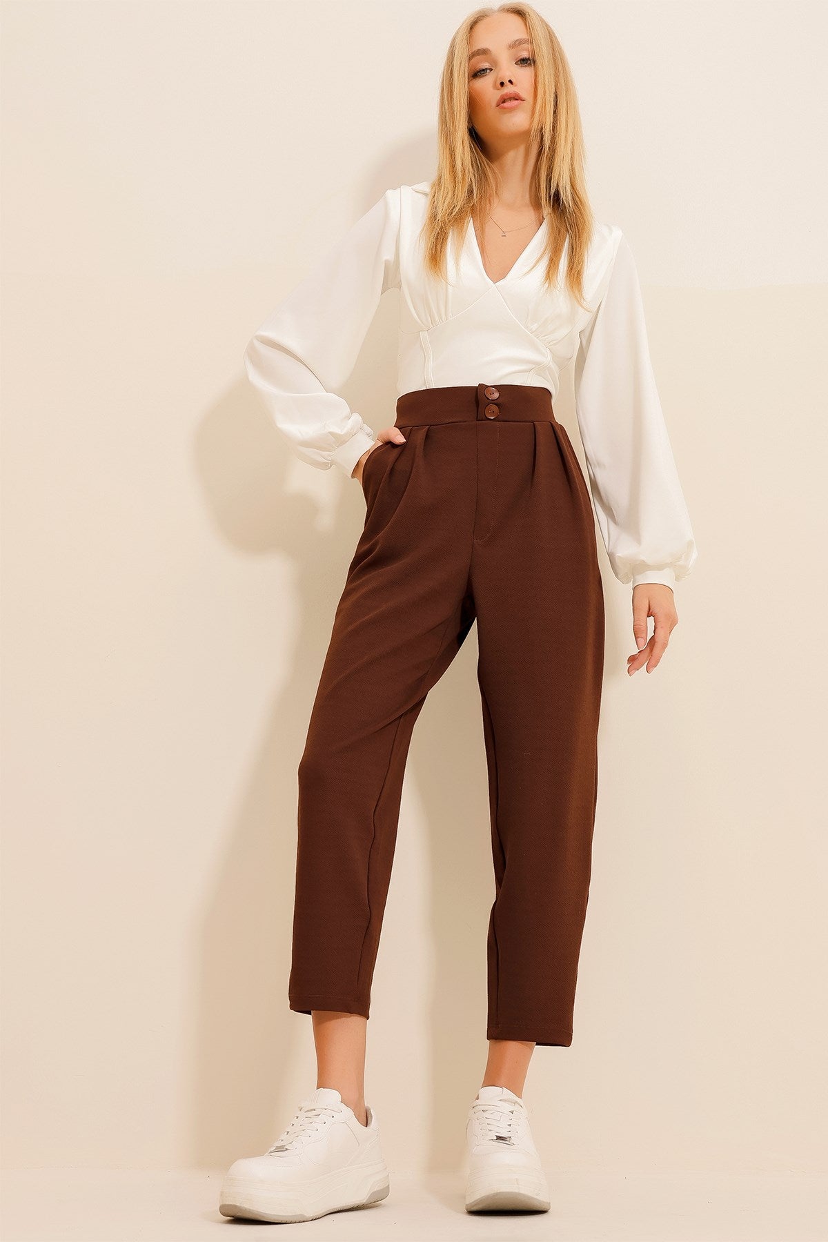 Women's Coffee High Waist Carrot Pants Alc-x11148