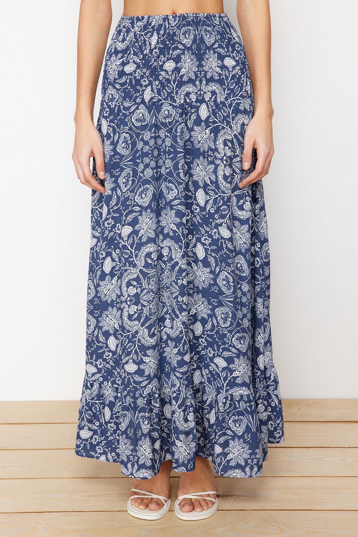 Navy Blue Floral Printed Midi Woven Skirt Twoss24et00184