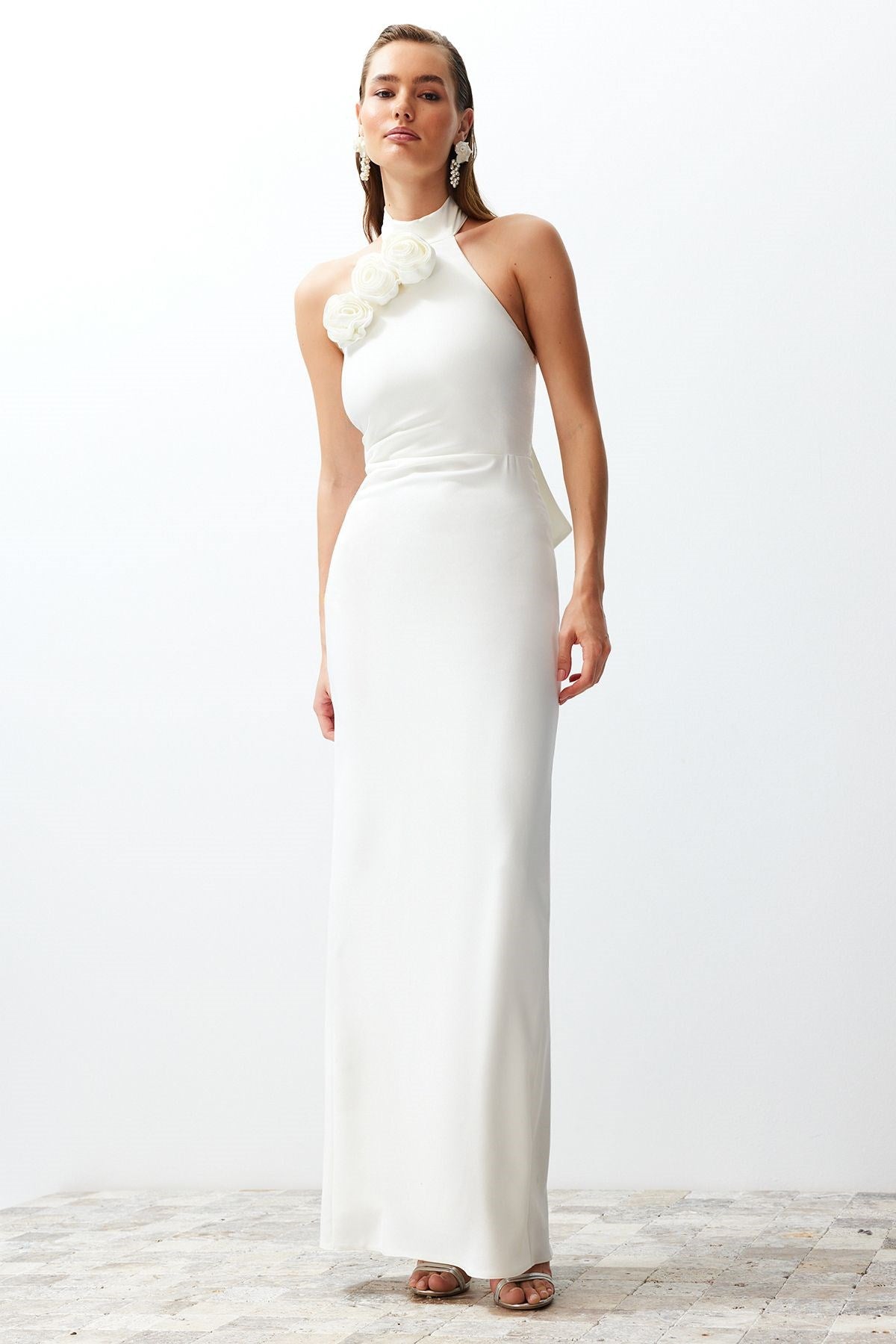 Bridal White Rose Detailed Elegant Evening Dress Tprss24ae00011